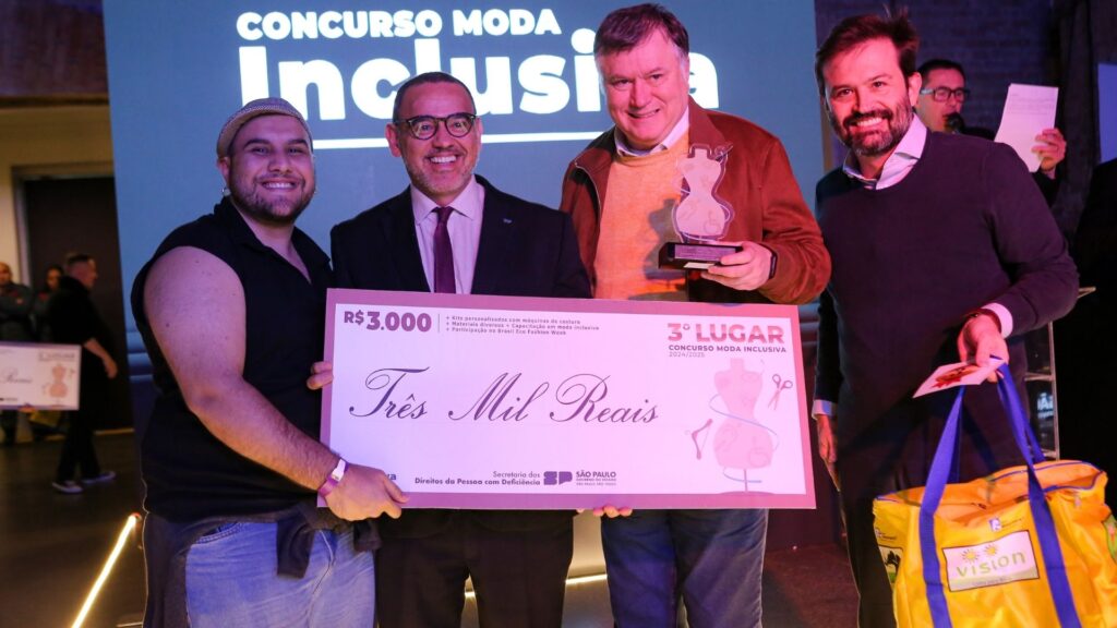 Gustavo fica em terceiro lugar no concurso de moda inclusiva 2025
